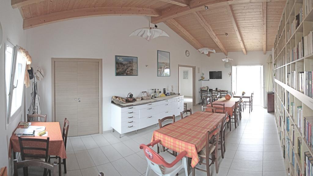 B&B S'Ena Suni Екстериор снимка