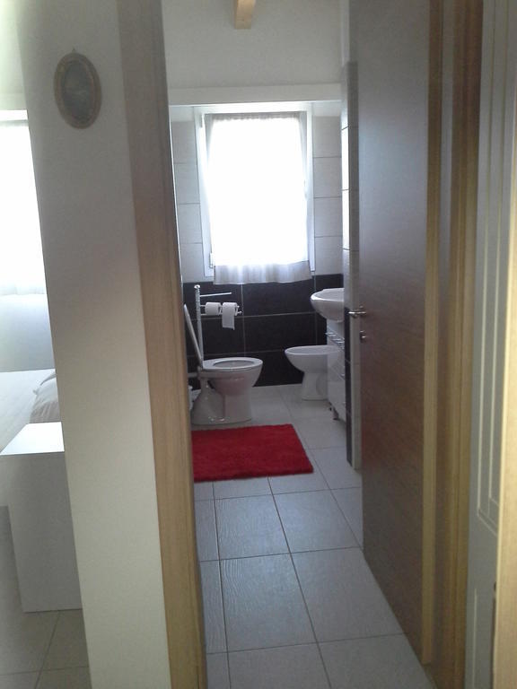 B&B S'Ena Suni Стая снимка