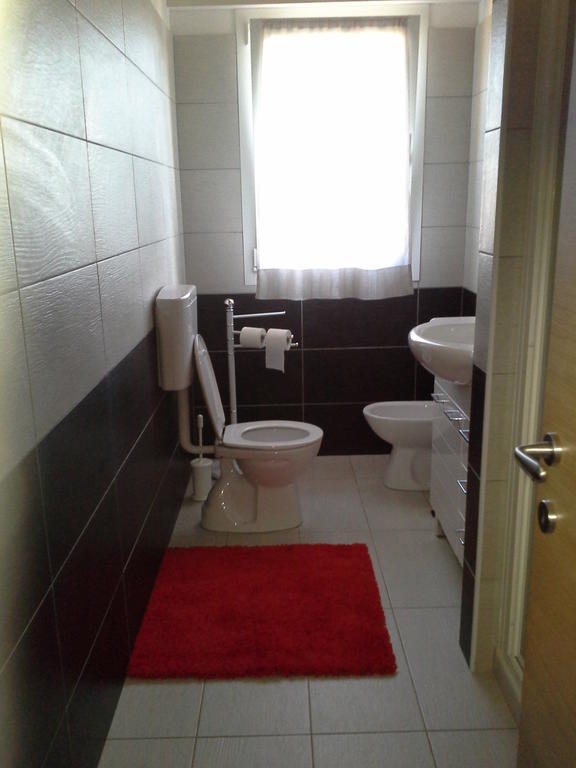 B&B S'Ena Suni Стая снимка